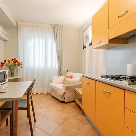 Charming Moment Di Porta - Residenza Leonardo Apartment Luino